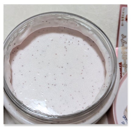 ダヴ ふわとろクリーミースクラブ ザクロ&シアバター/ダヴ/ボディスクラブを使ったクチコミ(2枚目)