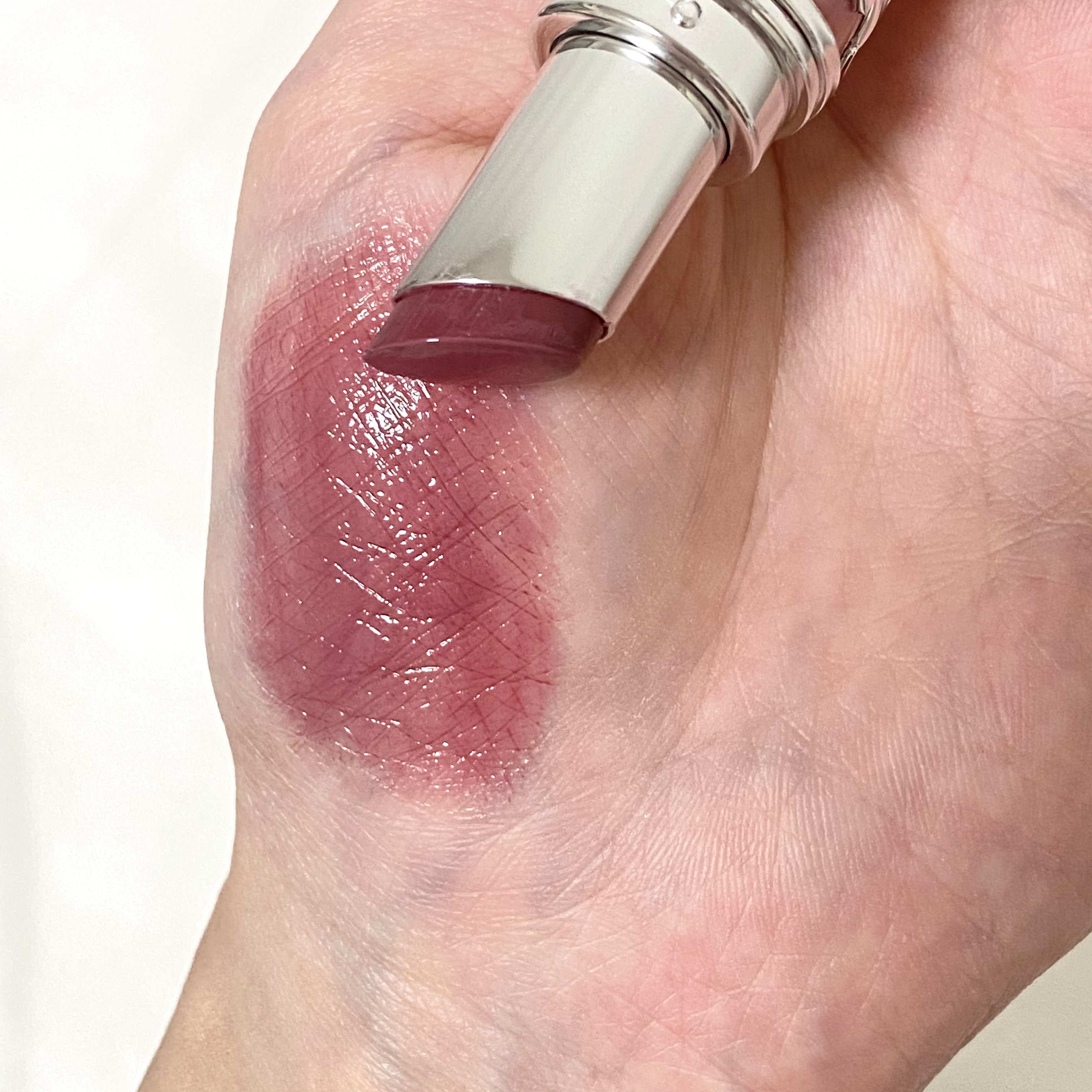 YSL ラブシャイン リップスティック 203	 BLUSHED MALLOW ブラッシュド マーロウ/YVES SAINT LAURENT BEAUTE/口紅を使ったクチコミ（2枚目）