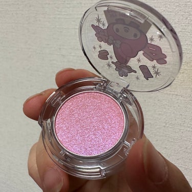 マルチグリッターカラー 21 KUROMI Limited Color（クロミ 限定）/ENBAN TOKYO/シングルアイシャドウを使ったクチコミ（3枚目）