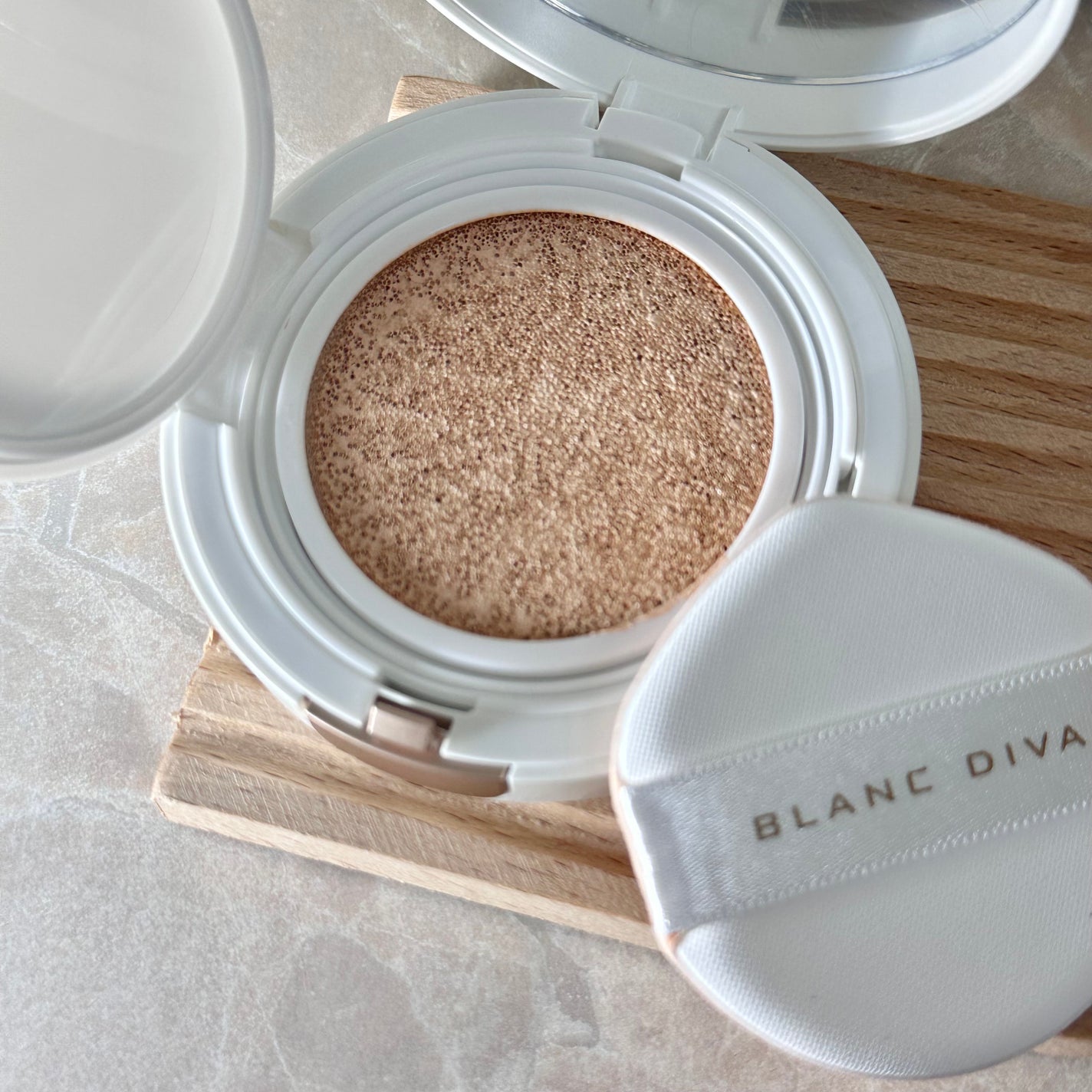 GLEAM COVERAGE CUSHION/BLANC DIVA/クッションファンデーションを使ったクチコミ(2枚目)