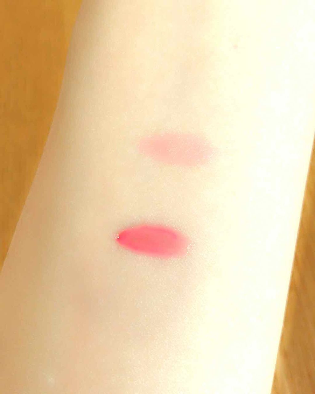 フォーエヴァージューシー オイルルージュ ティント 03 mango mix/JILL STUART/リップティントを使ったクチコミ（3枚目）