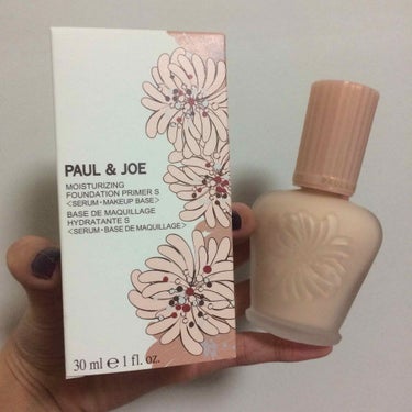 モイスチュアライジング ファンデーション プライマー S 01/PAUL ＆ JOE

口コミでも大人気だったので気になって購入しました！今まで使った化粧下地の中でダントツ伸びが良くてびっくりしました🙄