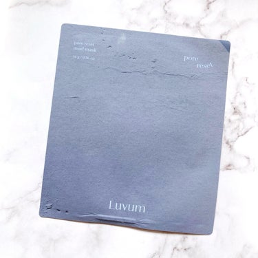 Luvum ポアリセット泥マスクのクチコミ「
5枚1000円のお得な時に購入*
⁡
シーソルトマッド配合で
毛穴の中の皮脂や老廃物をしっか.....」（1枚目）