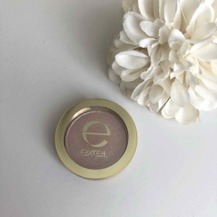 シャイニーシャドウ N/excel/単色アイシャドウを使ったクチコミ(1枚目)