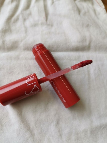 ジューシーラスティングティント/rom&nd/リップティントを使ったクチコミ(2枚目)