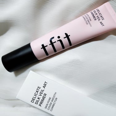 TFIT (ティーフィット)
DELICATE SILK VEIL ART PRIMER


DELICATE SILK VEIL ART PRIMER、
TFIT様からお試しさせていただきました。

