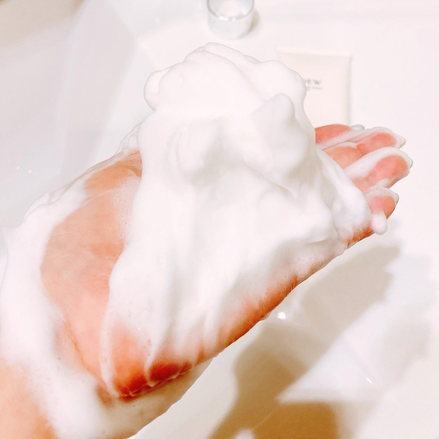 スイートシャンティウォッシュ/DEW/洗顔フォームを使ったクチコミ（3枚目）