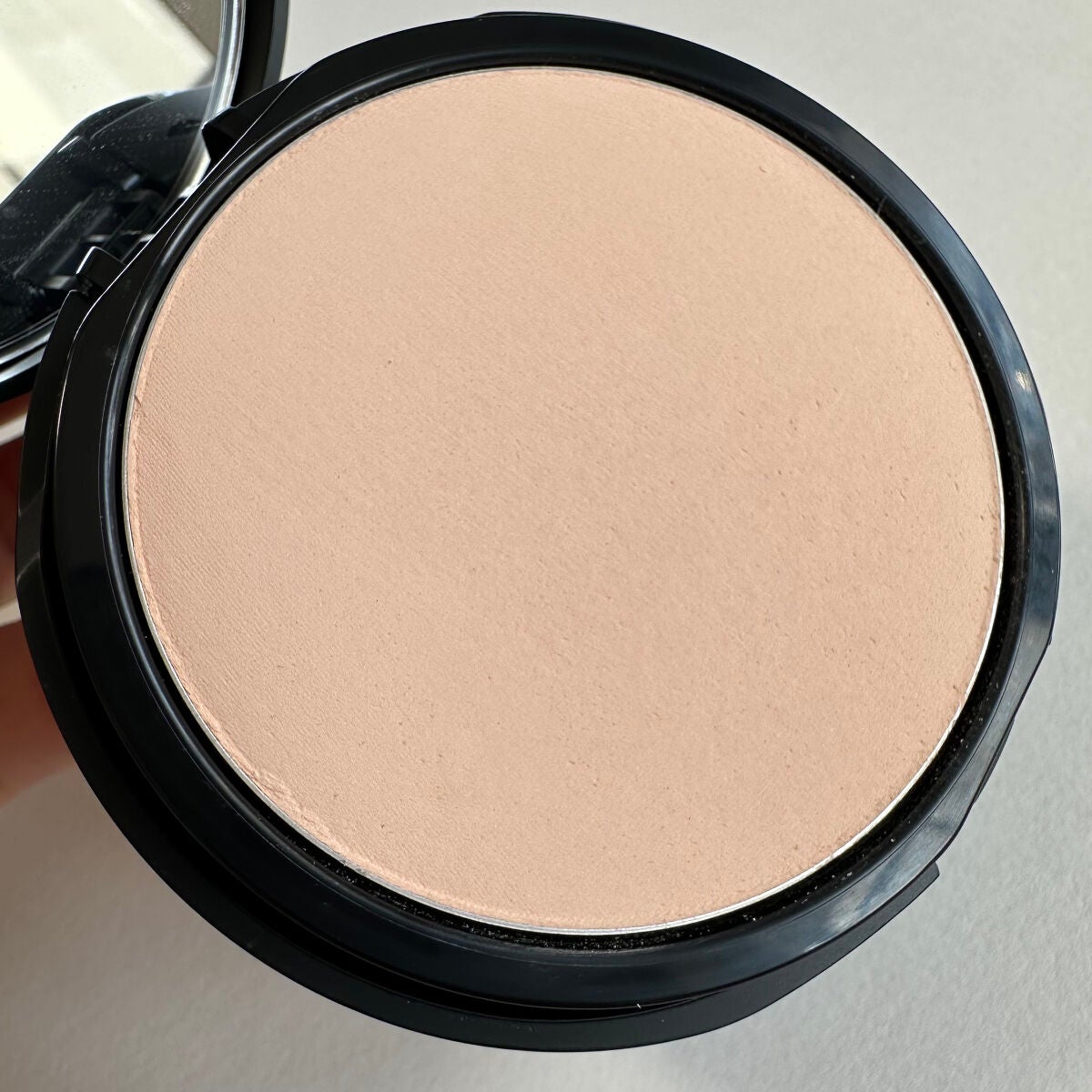 ベアプロ 16HR パウダー ファンデーション/bareMinerals/パウダーファンデーションを使ったクチコミ(2枚目)