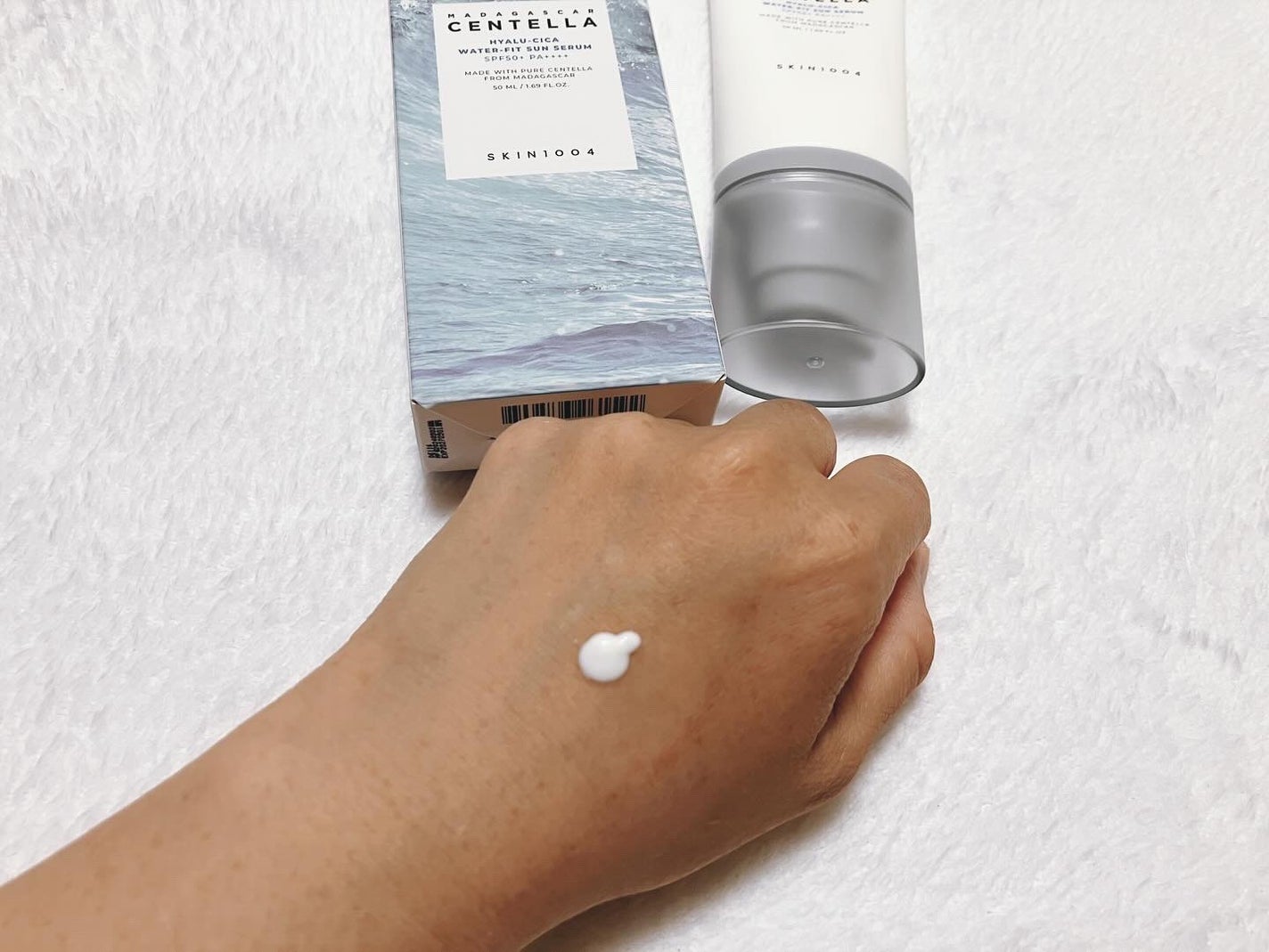 ヒアルーシカ ウォーターフィット サンセラム/SKIN1004/日焼け止めローションを使ったクチコミ(3枚目)