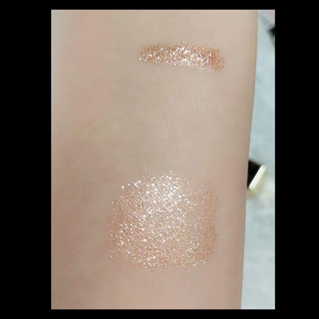 トゥインクル トゥインクル リキッド グリッター アイシャドウ ハニー プリーズ！/Too Faced/グリッターを使ったクチコミ（2枚目）