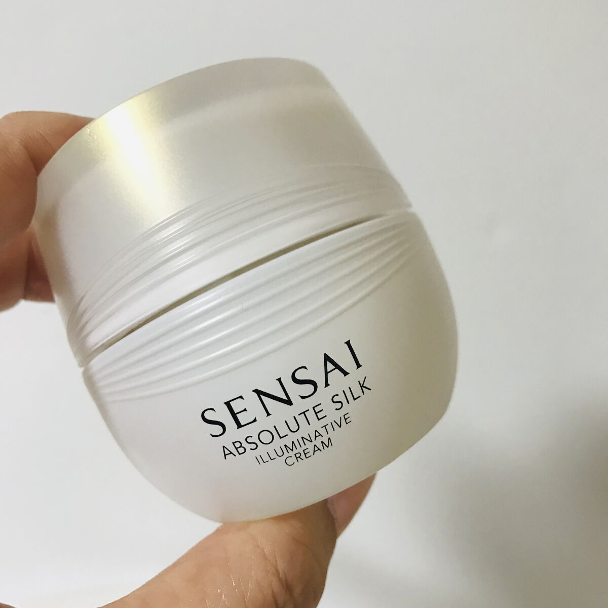 売れ筋ランキングも SENSAI センサイ AS イルミナティブクリーム 40ml