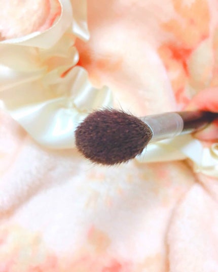 ロージーローザ ハイライトブラシのクチコミ「このサイズ感と毛束の量がほしかった!!
ロージーローザ
ハイライトブラシ
ハイライトブラシ.....」(3枚目)