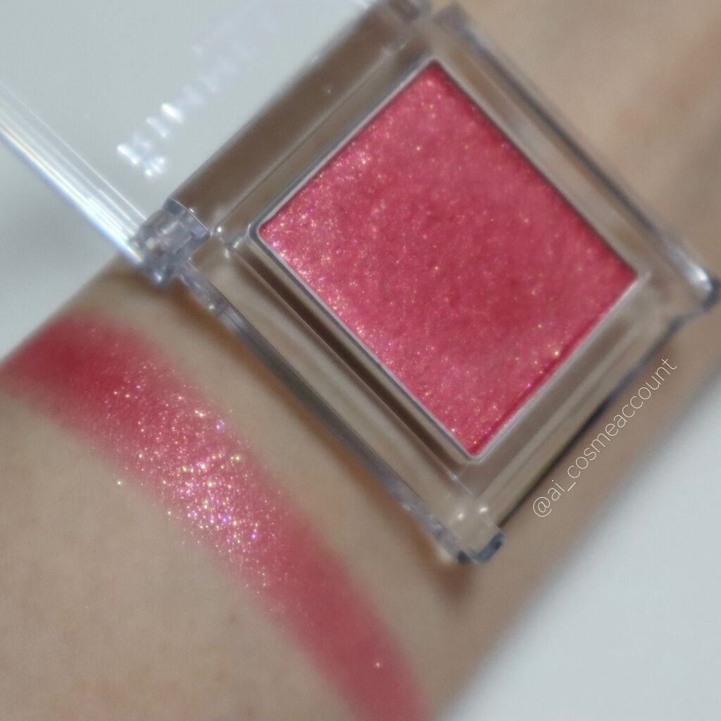 プリズム パウダーアイカラー/リンメル ロンドン/単色アイシャドウを使ったクチコミ（2枚目）