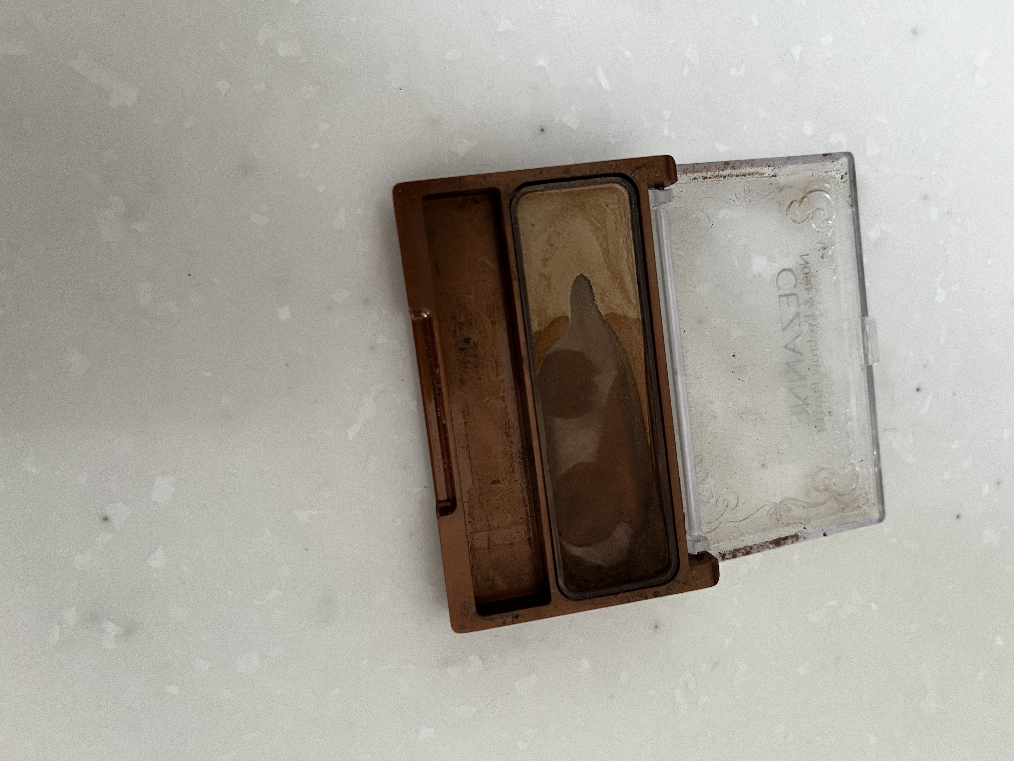 ノーズ＆アイブロウパウダー/CEZANNE/パウダーアイブロウを使ったクチコミ（2枚目）