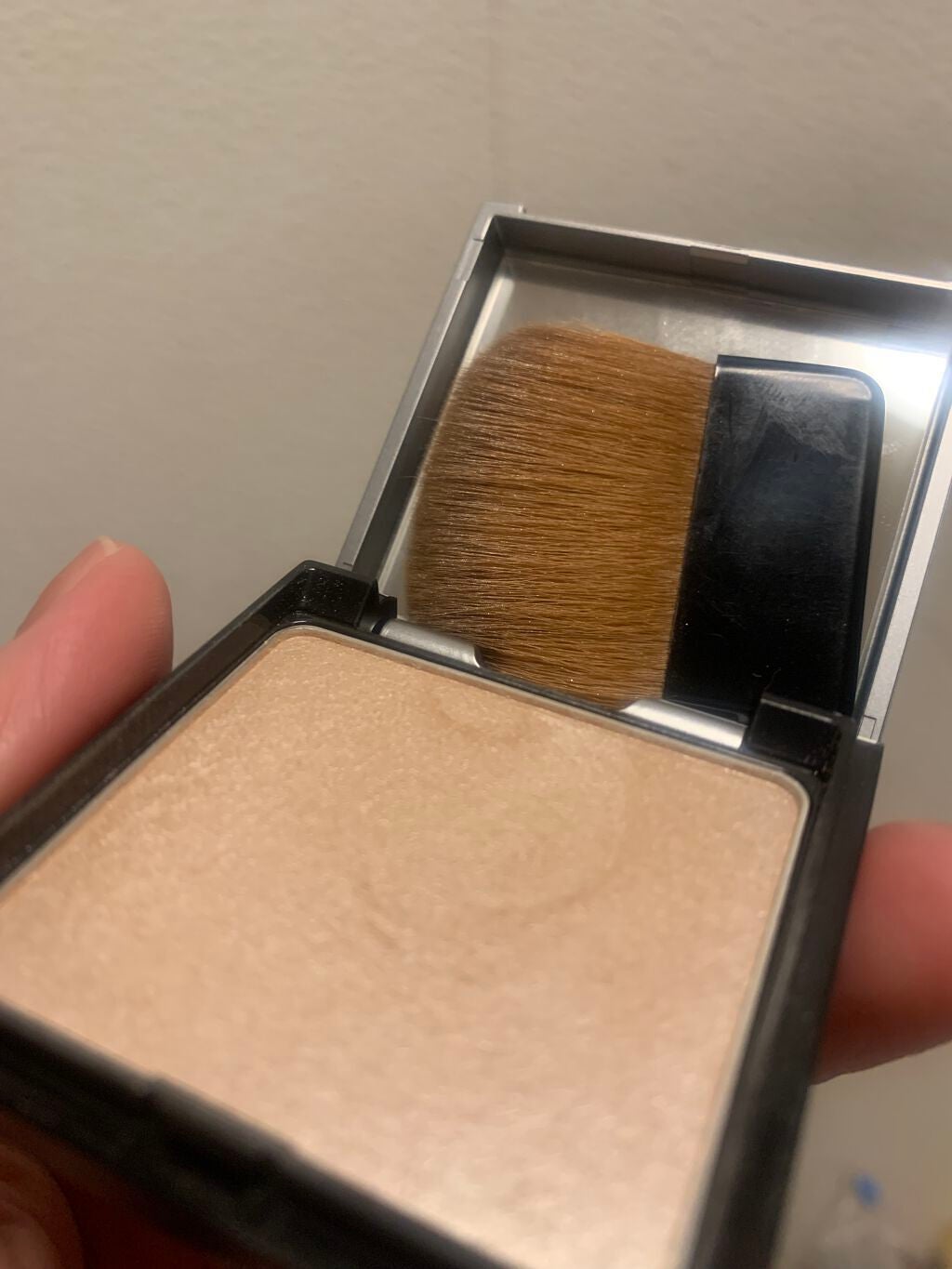 &be ルミナイジングパウダー/&be/パウダーハイライトを使ったクチコミ(2枚目)