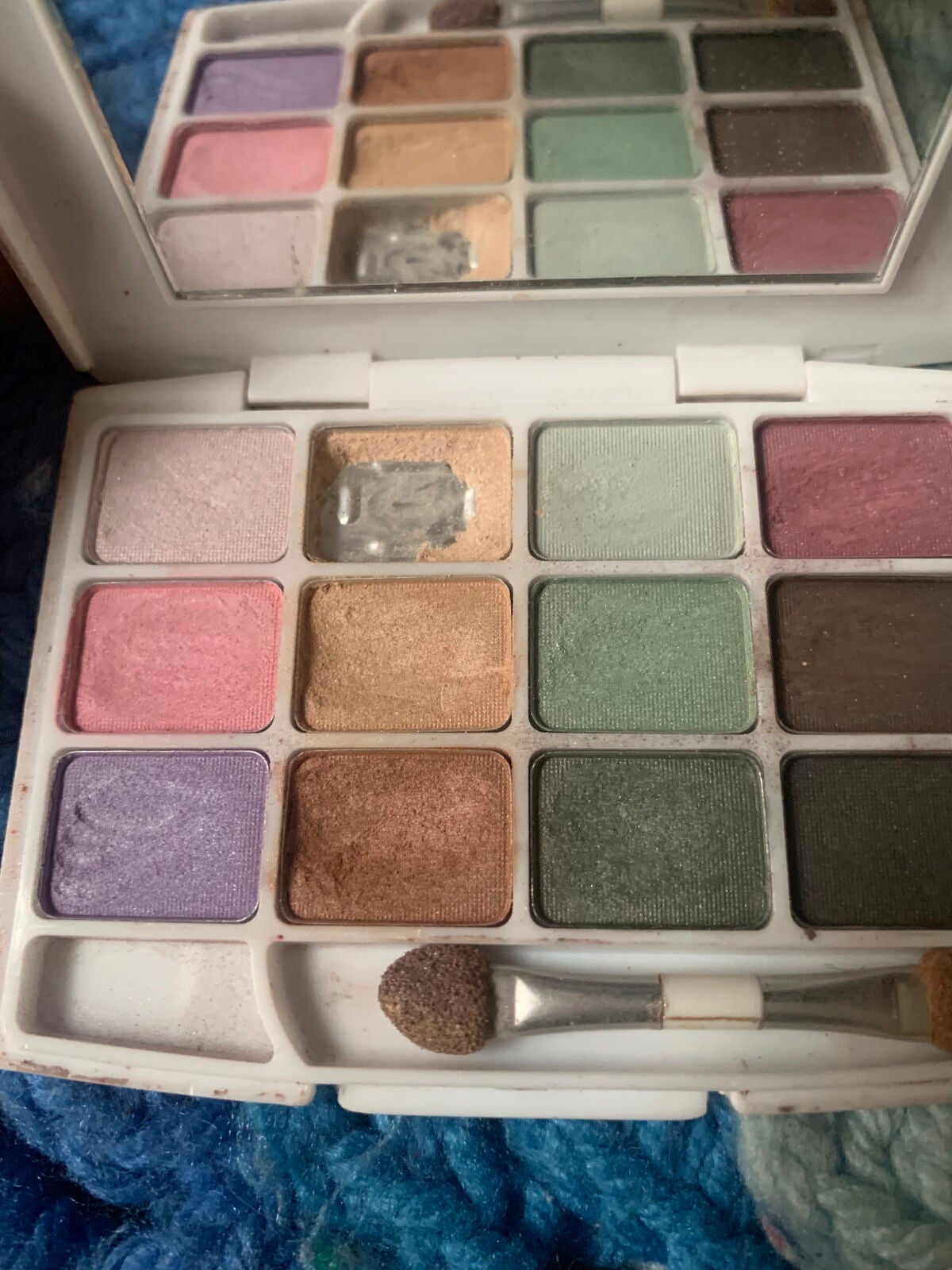 12色アイシャドウパレット/LOUJENE/アイシャドウパレットを使ったクチコミ(1枚目)