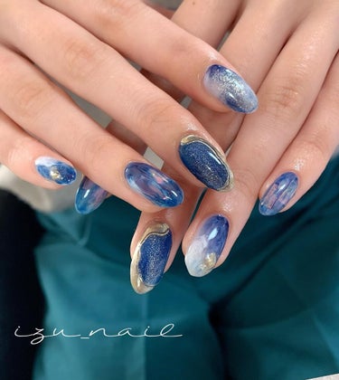 izu_nail♡ﾌｫﾛﾊﾞLIPSパートナー on LIPS 「..#宇宙ネイル#持ち込みデザイン#青色ネイル#個性派ネイル...」（1枚目）