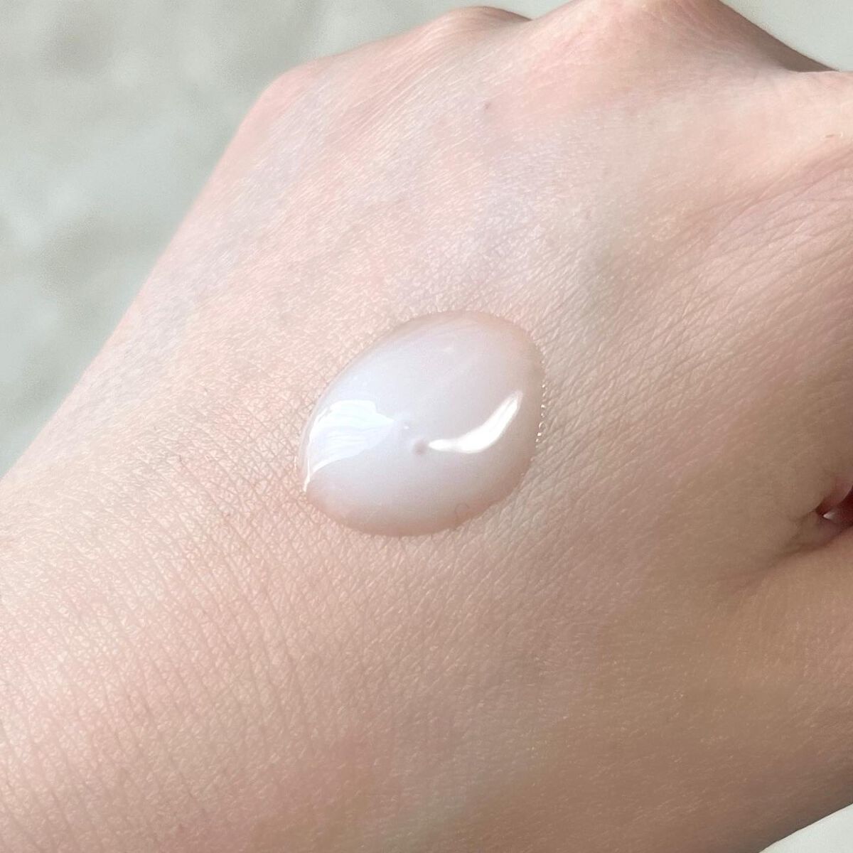 エモリエントミルク /cerXcer/乳液を使ったクチコミ(4枚目)