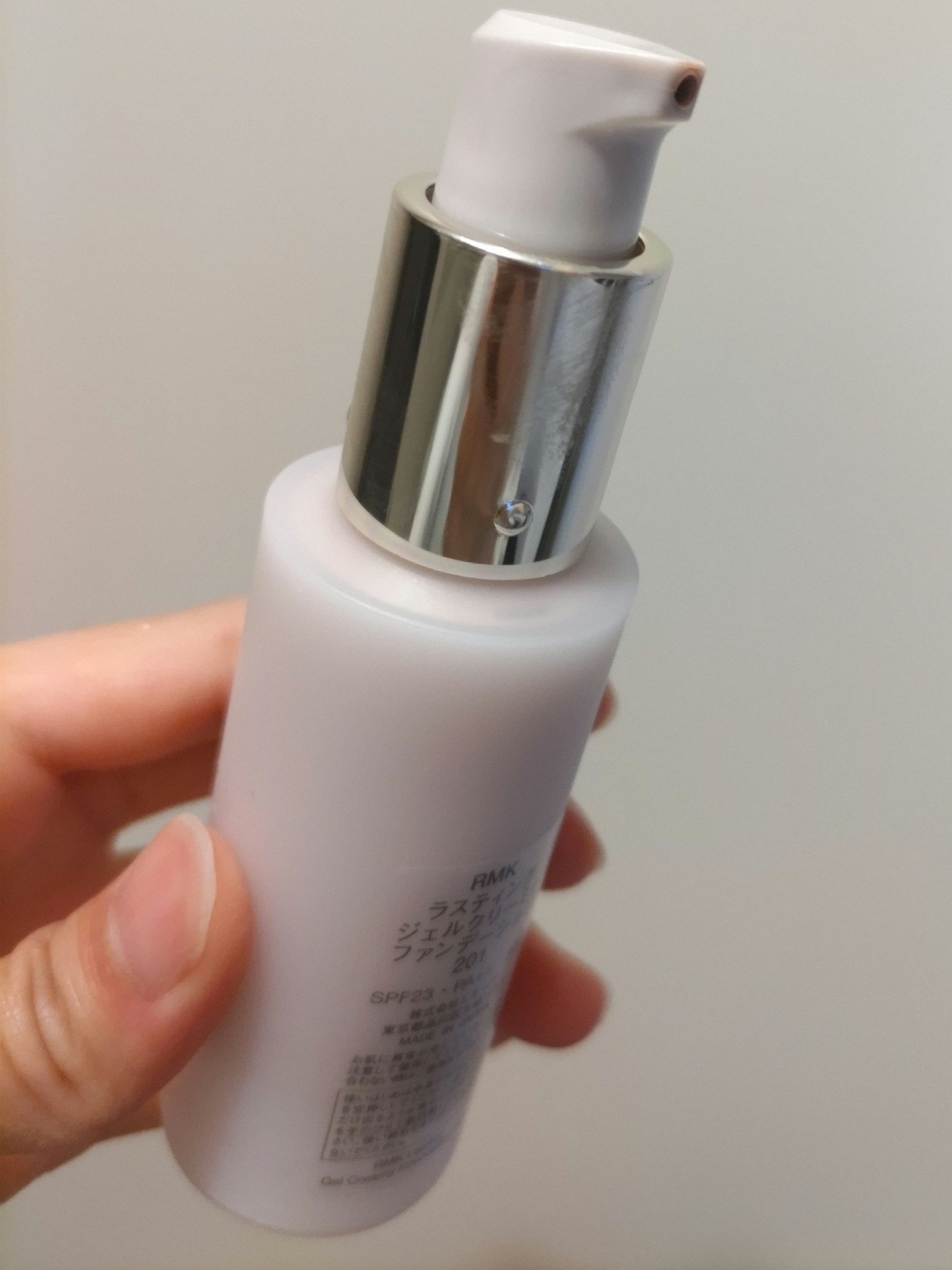 RMK ラスティング ジェルクリーミィファンデーション 201/RMK/クリーム・エマルジョンファンデーションを使ったクチコミ（3枚目）