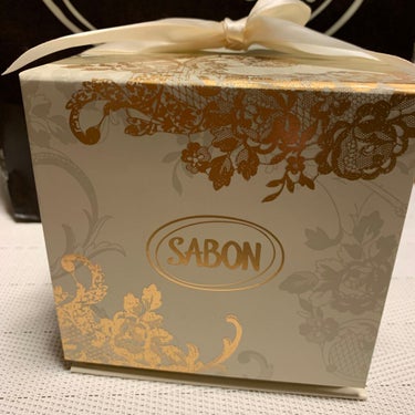 ボディスクラブ パチュリ・ラベンダー・バニラ 320g(FLORAL BLOOMING Limited Collection)/SABON/ボディスクラブを使ったクチコミ（1枚目）