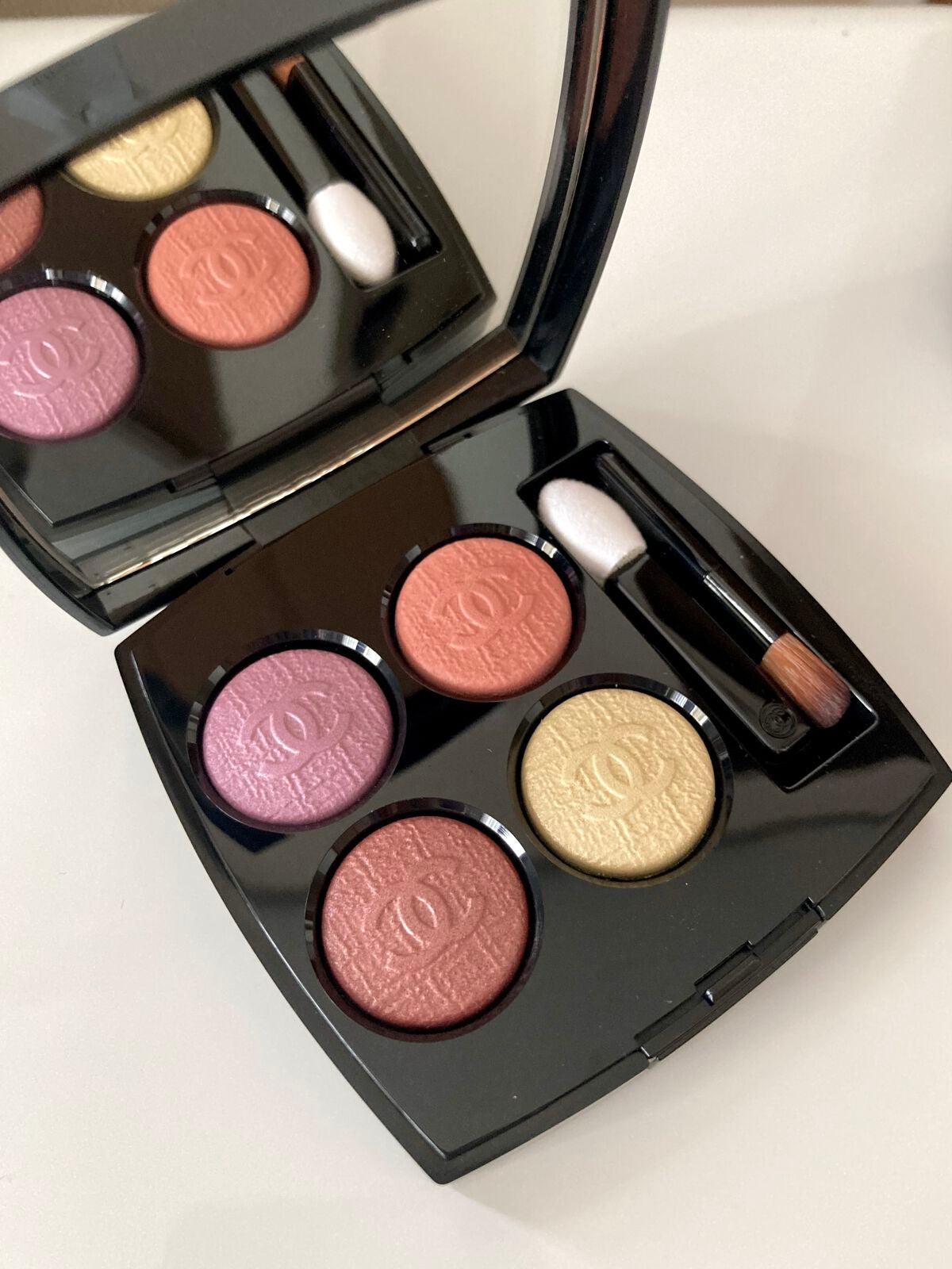 カッパッパ on LIPS 「一目惚れアイシャドウ✨シャネル レキャトルオンブル68デリス情..」(2枚目)