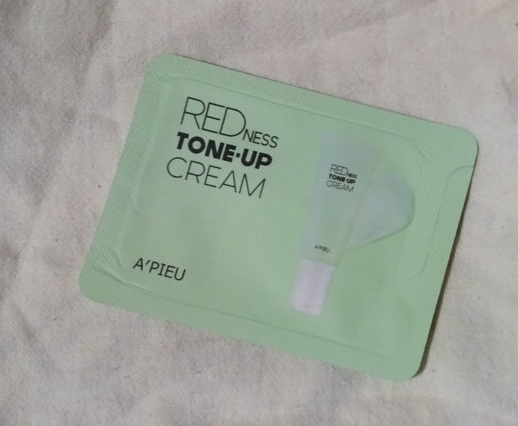 A’pieu レッドネストーンアップクリーム