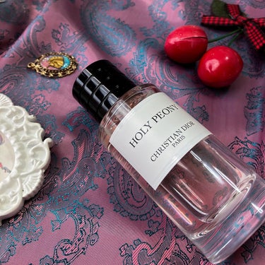 メゾン クリスチャン ディオール ホーリー ピオニー/Dior/香水(レディース)を使ったクチコミ（2枚目）