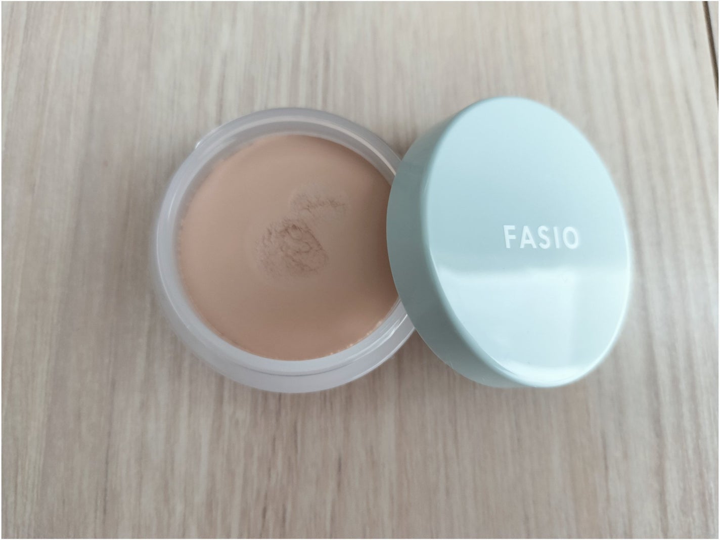 ウルトラカバー コンシーラー WP/FASIO/クリームコンシーラーを使ったクチコミ(3枚目)