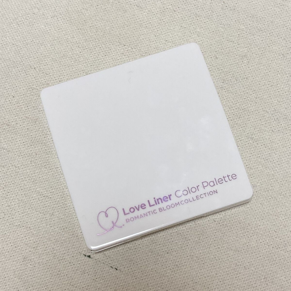 ラブ・ライナー　アイカラーパレット　ロマンティックブルームコレクション＜アイシャドウ＞/ラブ・ライナー/アイシャドウパレットを使ったクチコミ（2枚目）