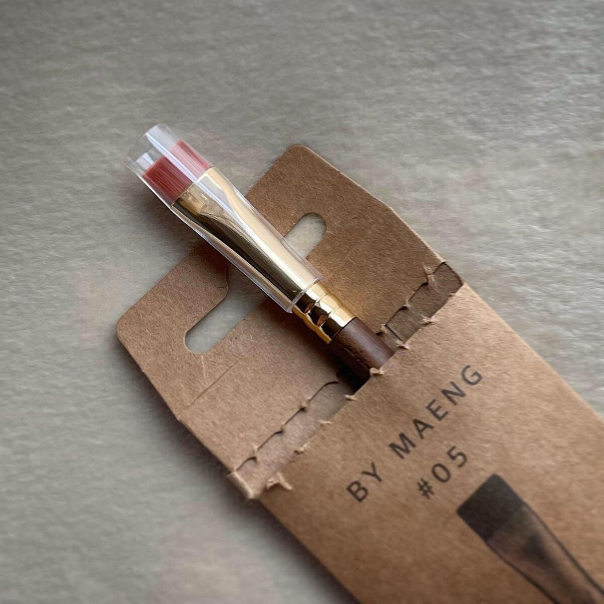 SOOA DOR BY MAENG #05 Flat Eye Shadow Brushのクチコミ「\♡/ SOOADOR BY MAENG #05 Flat Eye Shadow Brush
.....」（2枚目）