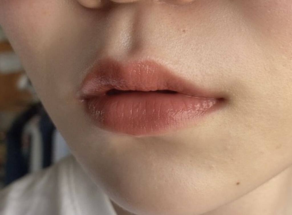 YSL ラブシャイン キャンディグレーズ/YVES SAINT LAURENT BEAUTE/口紅を使ったクチコミ（3枚目）