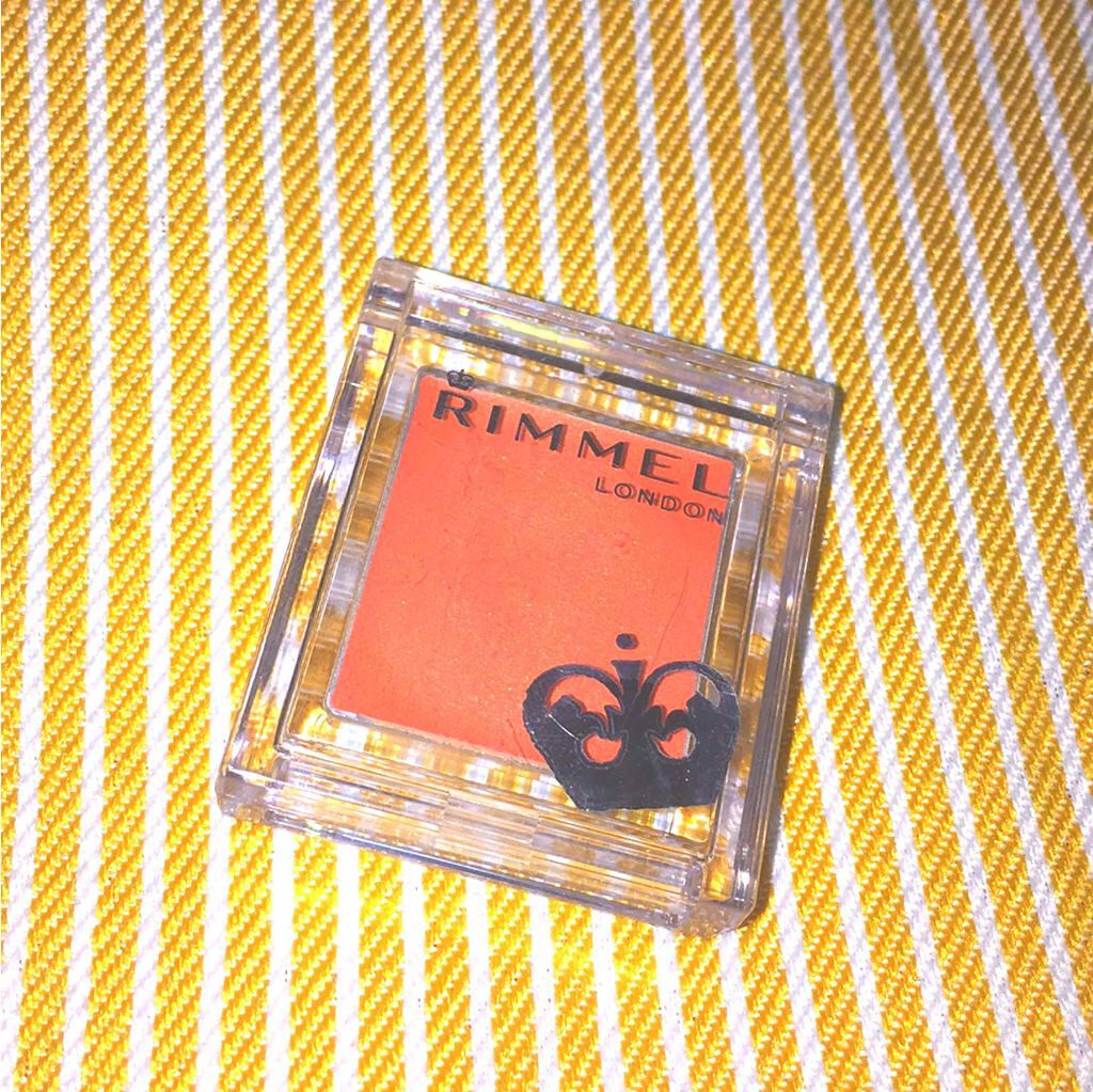 プリズム パウダーアイカラー/リンメル ロンドン/単色アイシャドウを使ったクチコミ(1枚目)