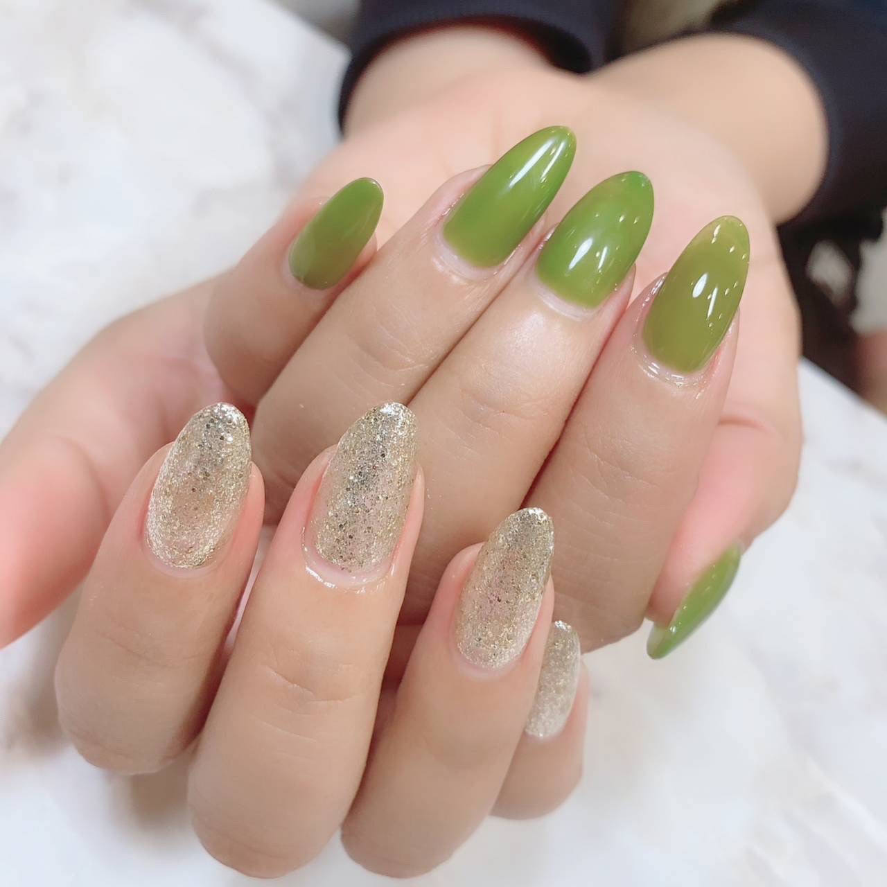 メイ on LIPS 「いつもご覧いただきありがとうございます♥️ちょっと前のネイル💚..」(1枚目)