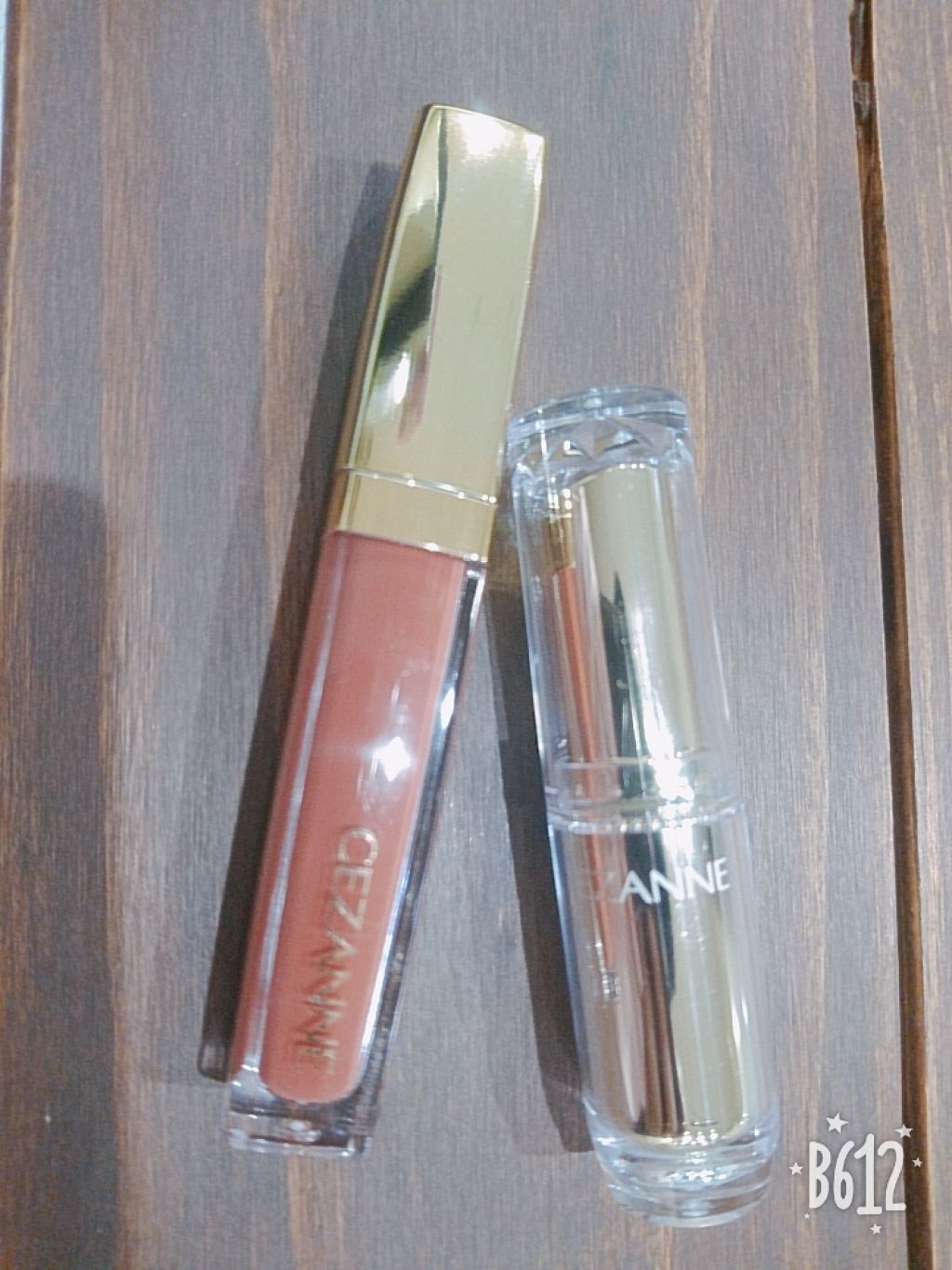 ラスティンググロスリップ/CEZANNE/口紅を使ったクチコミ（1枚目）