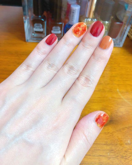 カラフルネイルズ/キャンメイク/マニキュアを使ったクチコミ(2枚目)