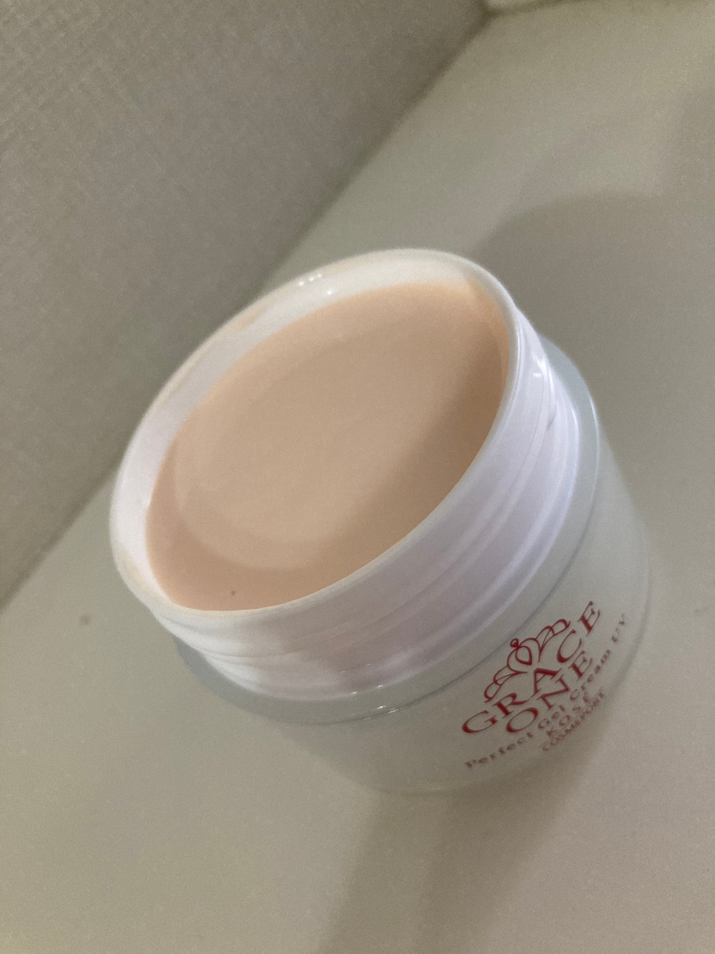 濃潤リペアジェルUV/グレイスワン/オールインワン化粧品を使ったクチコミ(2枚目)