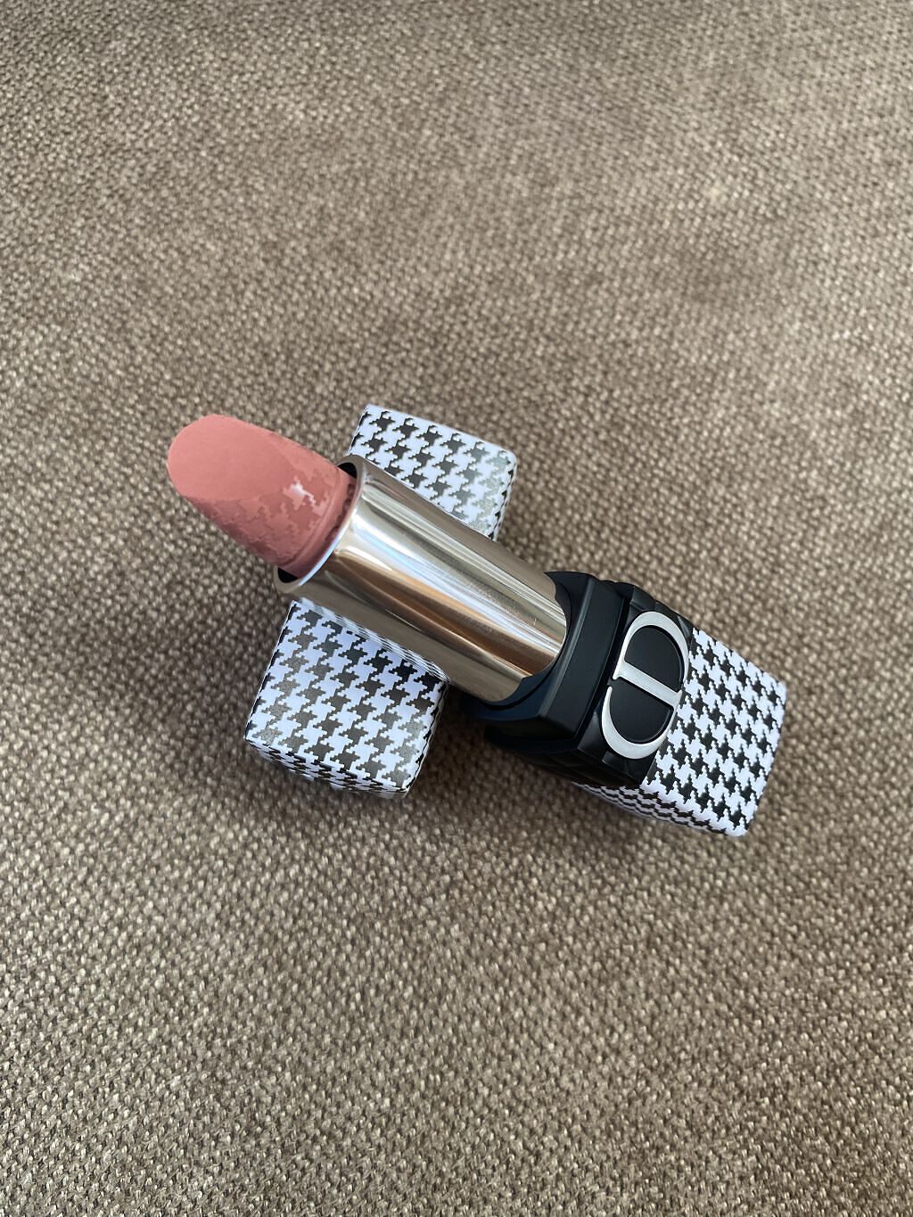 ルージュ ディオール 100V ヌード ルック ベルベット<ニュー ルック エディション>（生産終了）/Dior/口紅を使ったクチコミ（2枚目）