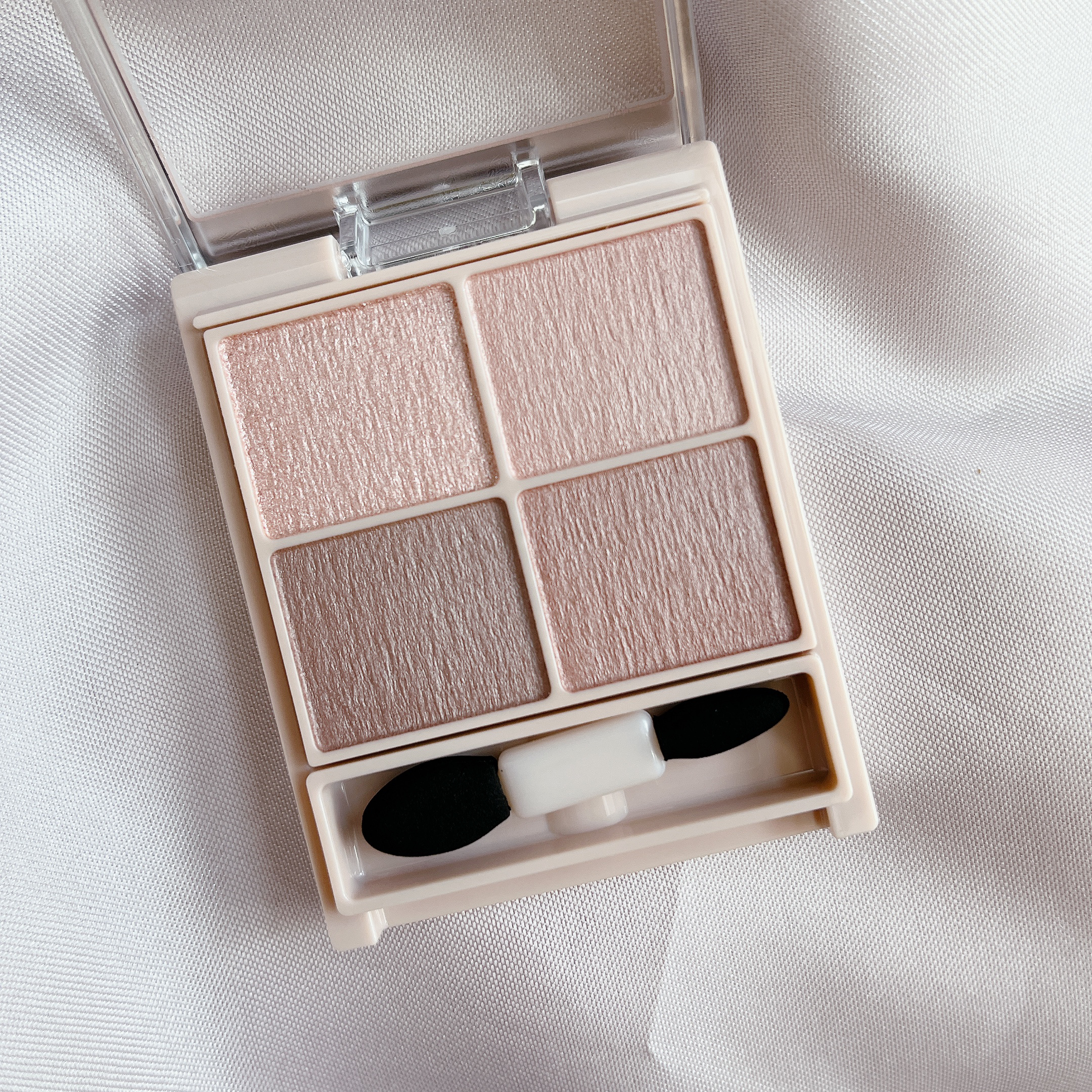 シルキースフレアイズ（マットタイプ）/キャンメイク/アイシャドウパレットを使ったクチコミ（2枚目）