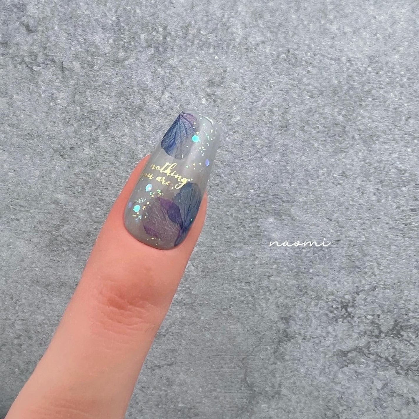 naomi on LIPS 「もはや定番のハイドランジア💓今年はルセレのホロと合わせて☺️..」(1枚目)