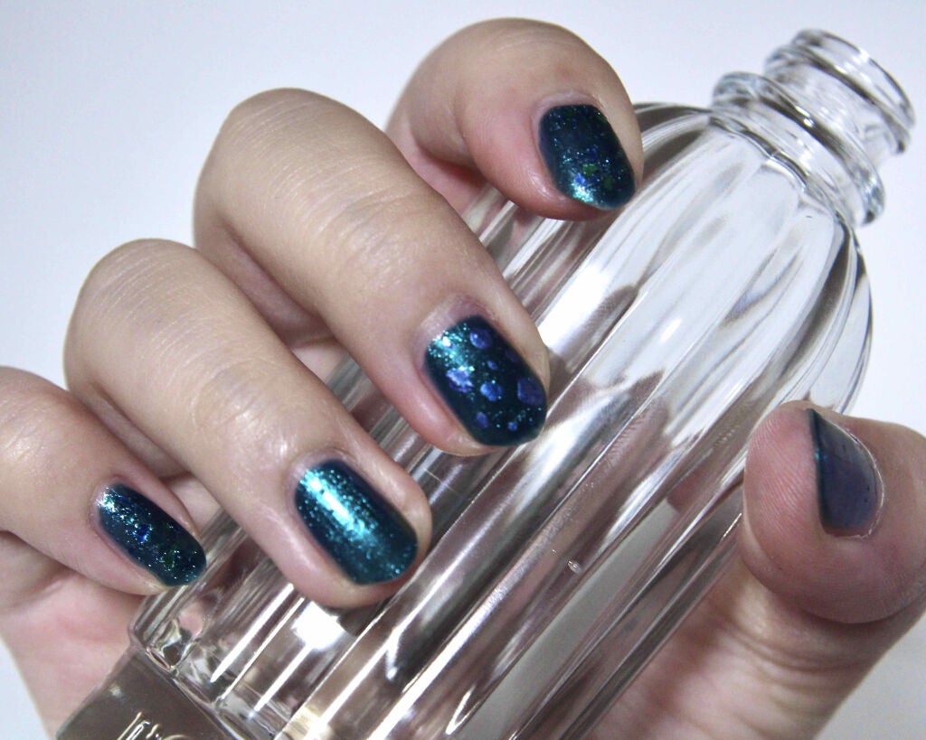 ネイルホリック パーティーフレーク/ネイルホリック/マニキュアを使ったクチコミ(3枚目)