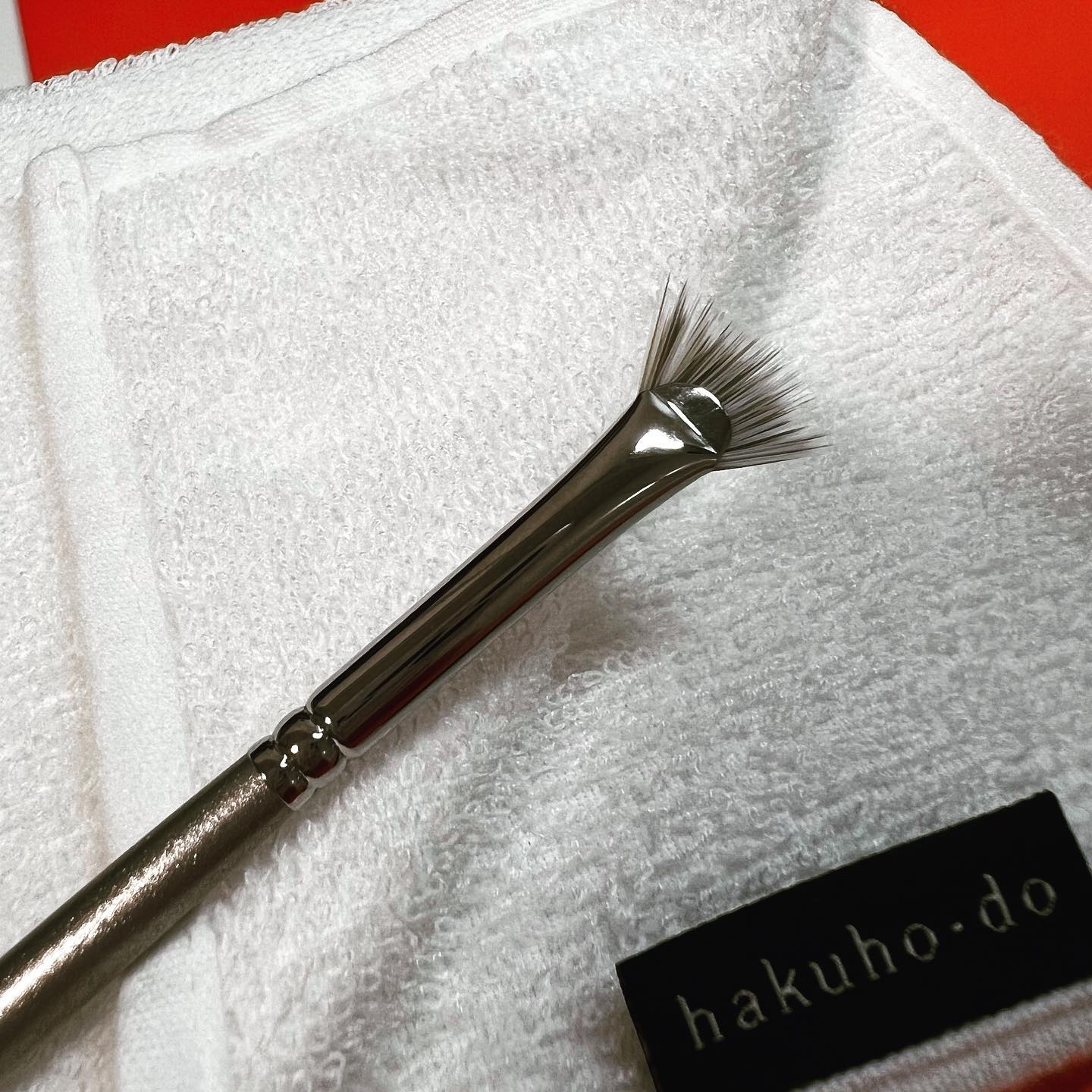 J4006 マスカラ 扇段/白鳳堂/メイクブラシを使ったクチコミ（2枚目）