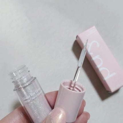 アンドバイロムアンド グラッシーアイグリッター/&nd by rom&nd/グリッターを使ったクチコミ(3枚目)