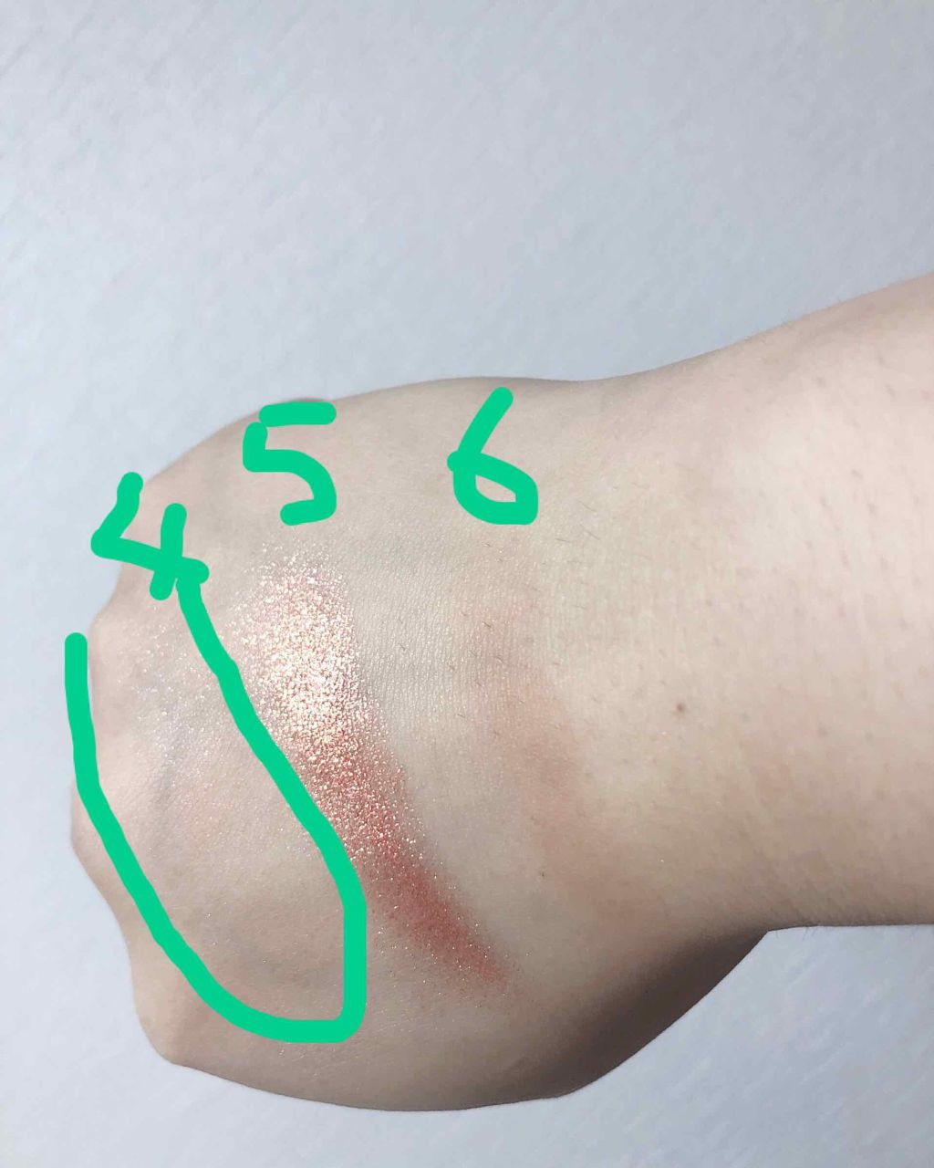 タイニートゥインクル カラーアイズ/ETUDE/アイシャドウパレットを使ったクチコミ（3枚目）