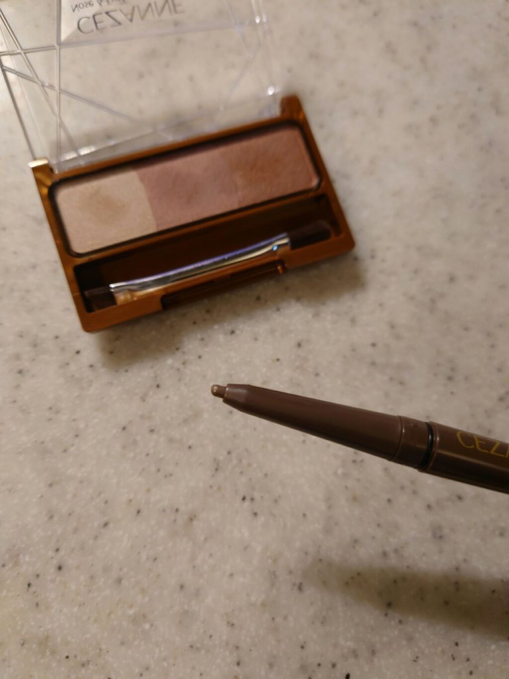 ノーズ＆アイブロウパウダー/CEZANNE/パウダーアイブロウを使ったクチコミ（3枚目）