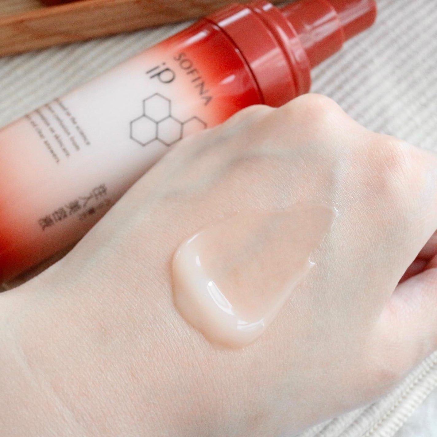 ソフィーナ iP ハリ弾力注入美容液/SOFINA iP/美容液を使ったクチコミ(4枚目)