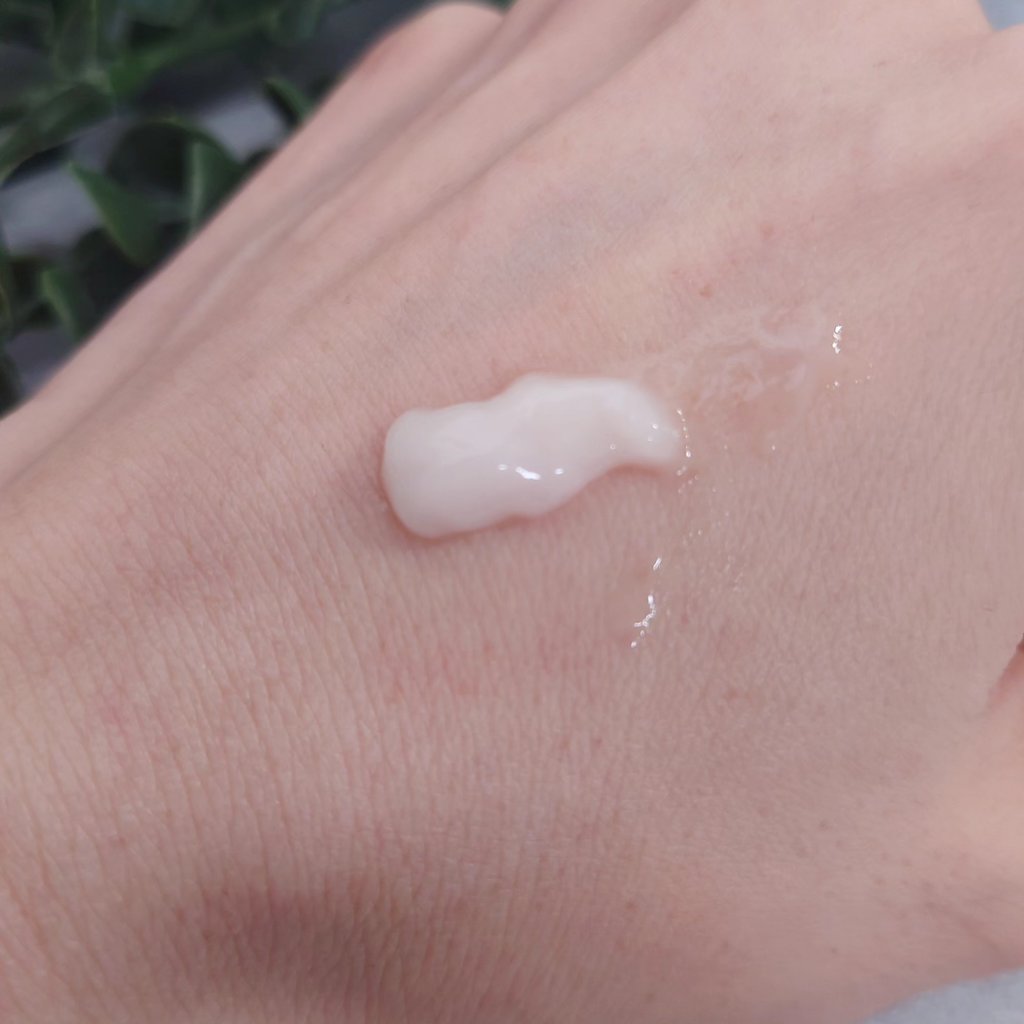 ハンド＆ヘア ライトセラム/AUTHENTIC BEAUTY CONCEPT/ハンドクリームを使ったクチコミ（3枚目）