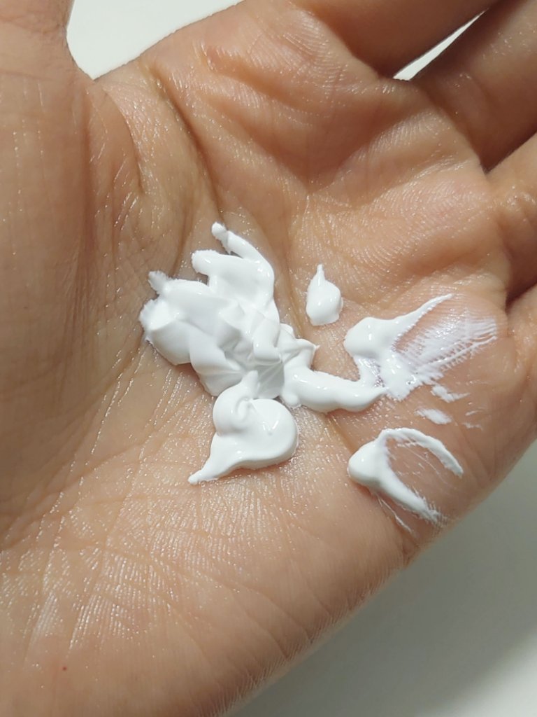 マイルドトーンアップサンクリーム(日焼け止め)SPF50+ PA++++/COSNORI/日焼け止めクリームを使ったクチコミ（2枚目）