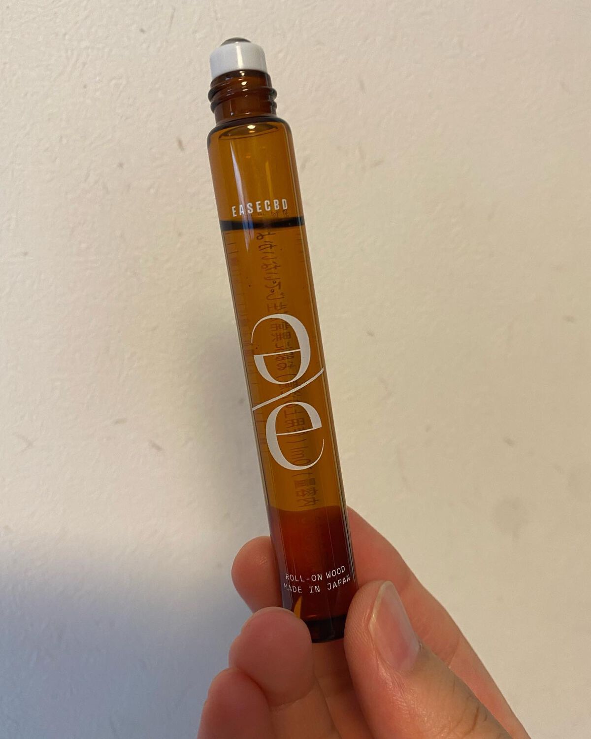 はちわか on LIPS 「EASECBDROLL-ONWOOD|CBDロールオンウッドを..」(3枚目)