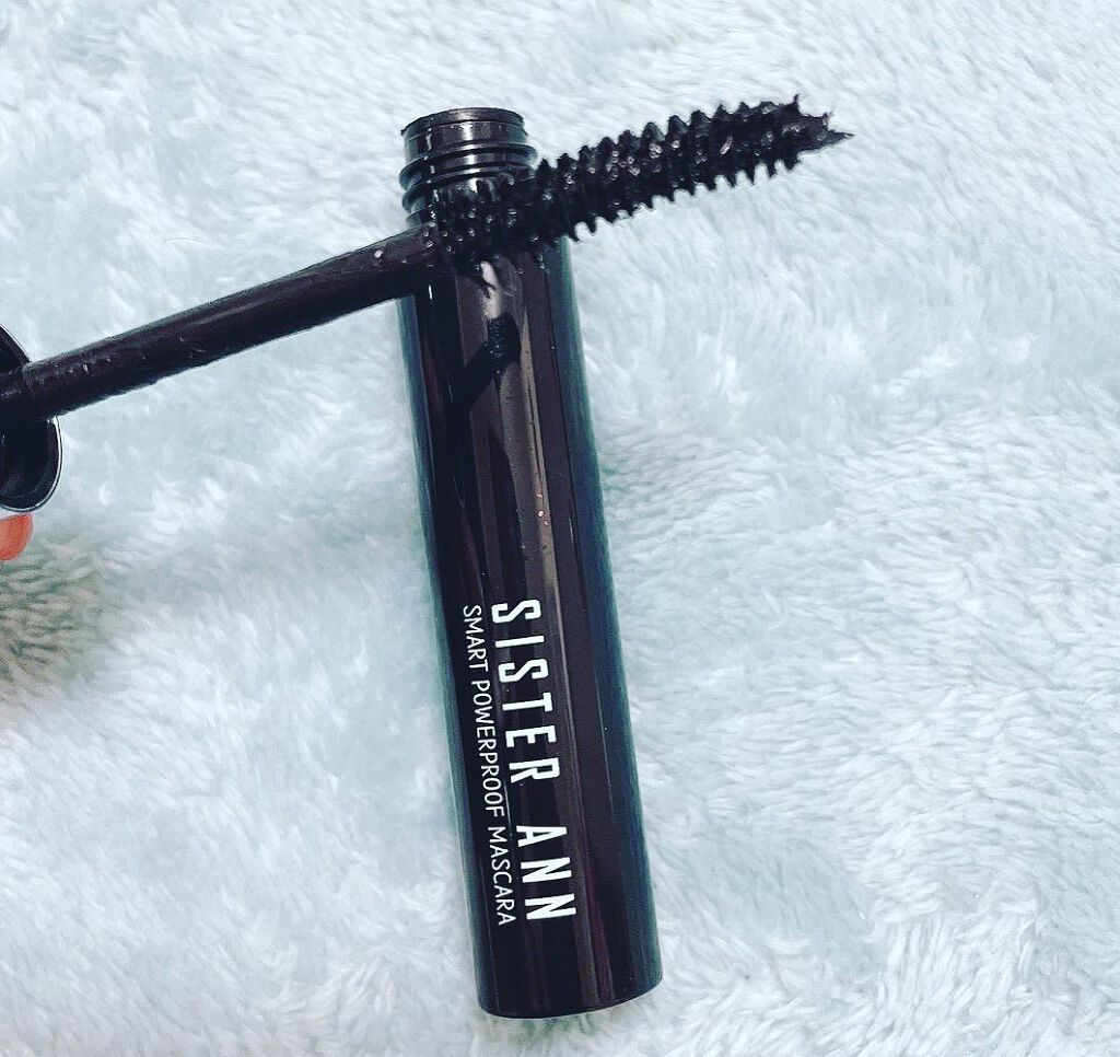 スマートウォータープルーフマスカラ 01 ブラックマスカラ/SISTER ANN/マスカラを使ったクチコミ（2枚目）