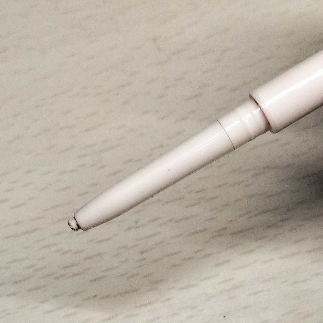 涙袋ペンシル クリームベージュ/moitiful/ペンシルアイライナーを使ったクチコミ（3枚目）